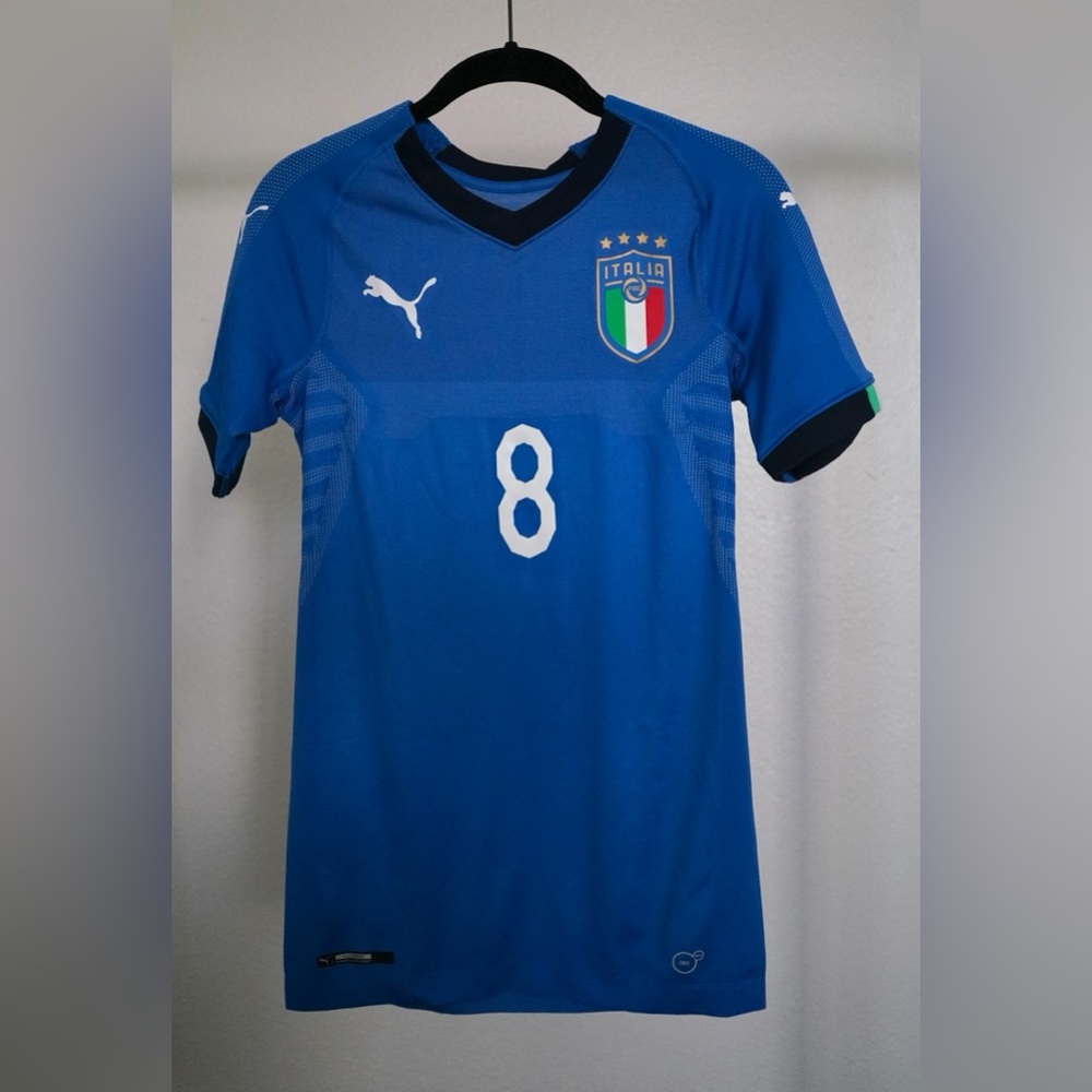 NWT Puma Italy EvoKNIT Men’s Home Soccer Jersey 2018-2019 (Size S)